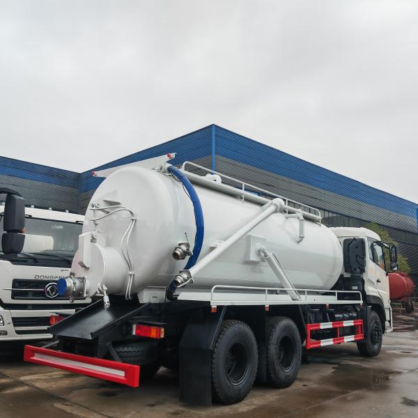 Cisterna de aspiración de aguas residuales de Dongfeng Limpiador de vacío Cisterna de aspiración Camión de limpieza