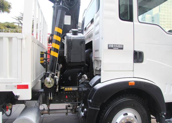 Civil Construction Truck Mounted Crane 5 Tons HIAB