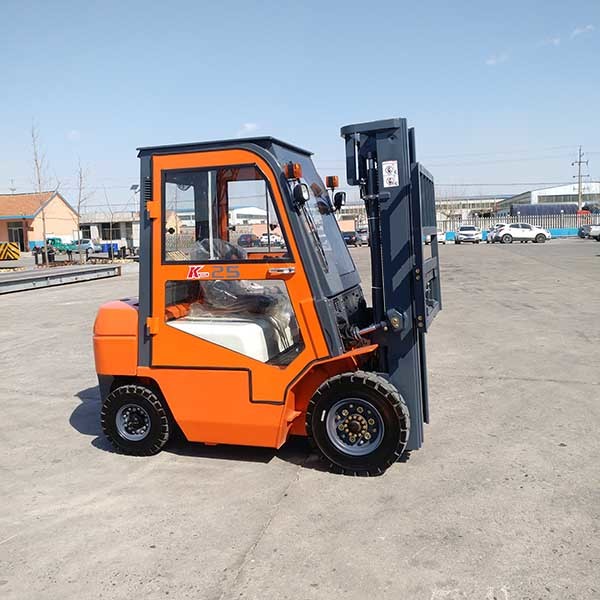 2500kg CPCD25 Gasoline Forklift Chinese Engine 2.5 T Forklift With Cabin