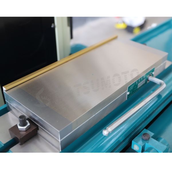 M618S Manual Surface Grinding Machine Mini Plane Grinder High Precision 150x450mm