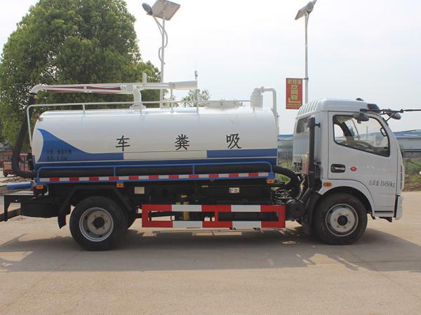 Dongfeng Dorika Run Star 8 mètres cubes Camion Aspirateur