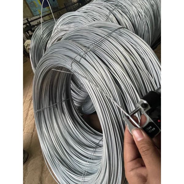 3.36mm *2.28m Length electric Galvanized Double Loop Quick Link Baling Wire for Tyre binding