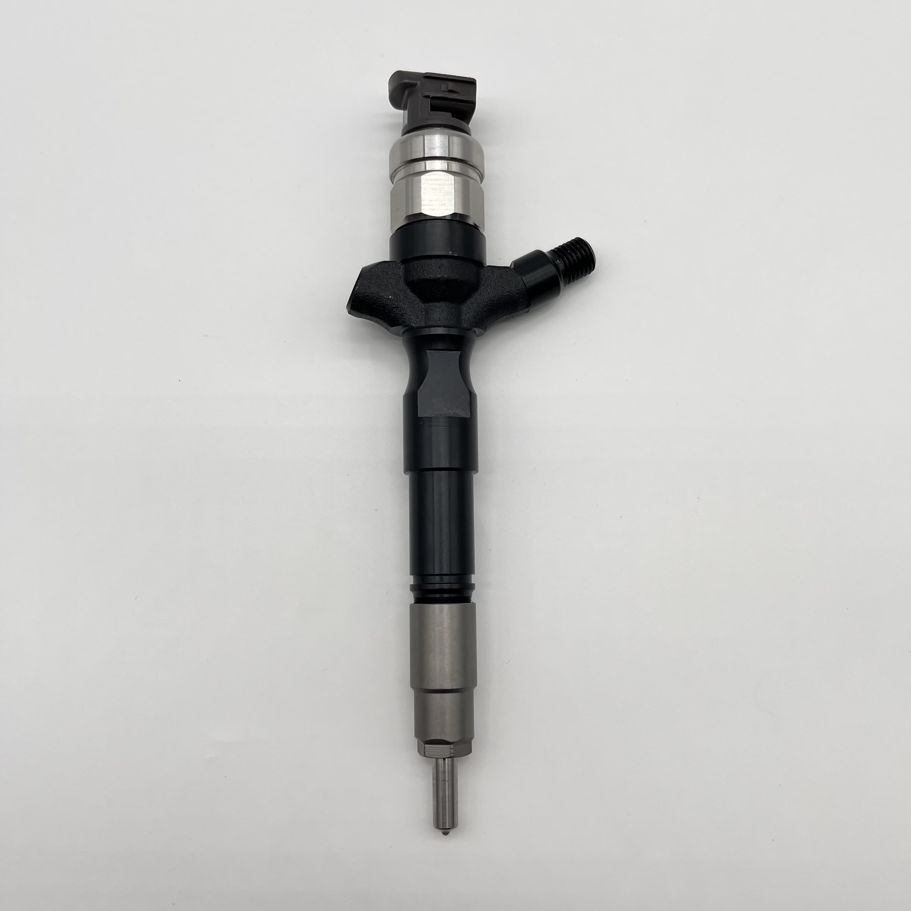 095000-7040 23670-39145DENSO Common Rail Fuel Injector 095000-7040 – Fit Toyota