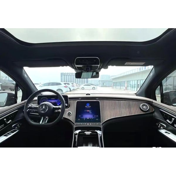 Mercedes-Benz 2024 EQE SUV 500