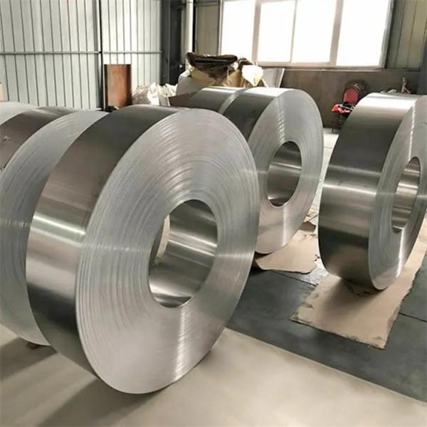 Hot Rolled 303 Stainless Steel Strip AiSi Forged Smooth Surface