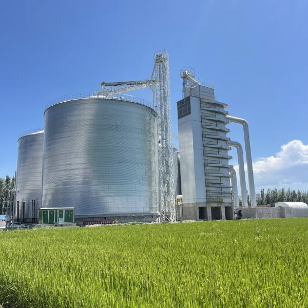 Clean Hot Air Heating Medium Grain Dryer Machine 2% Unevenness Of Drying Advanced Technology For Energy Efficiency