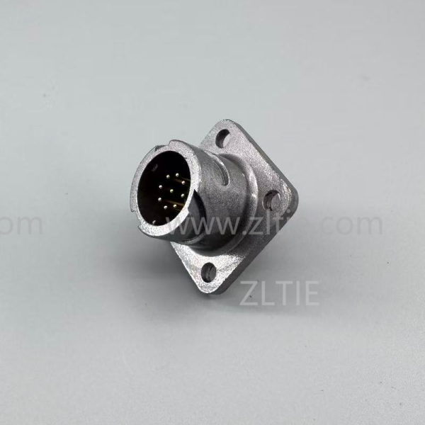 FQ14 Series 9-Pin Square Flange Male Socket FQ14-9ZJ