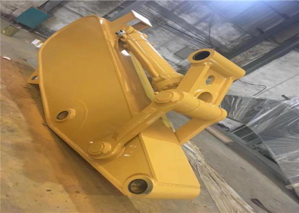 Powerful Breaking Force Digger Arm To Break Hard Rock / Soil Excavator Spare Parts