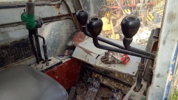 65 Ton Used Kobelco Crawler Crane 7065-2 With Lattice Boom Hino Engine