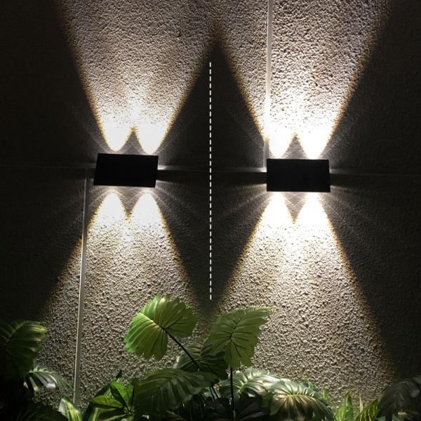 2800-3200K Color Temperature Solar Wall Lights for Outdoor Villa Courtyard Decoration