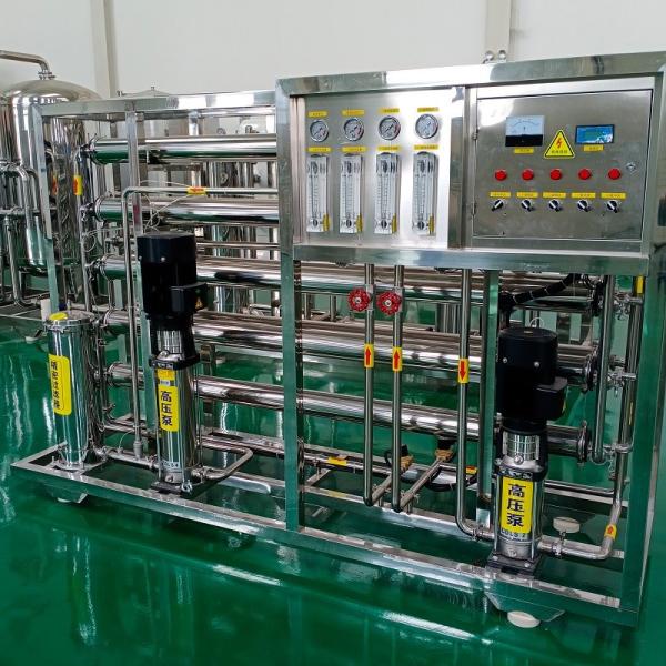 Membrana de nanofiltração para instalações de tratamento de águas minerais e purificação de águas