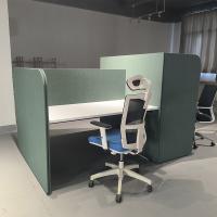 Estação de trabalho de tecido verde de alta qualidade Escritório Cubicles Estação de trabalho divisória para 3 pessoas