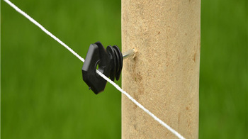 Aisladores de postes de madera ligeros y de bajo mantenimiento con larga vida útil