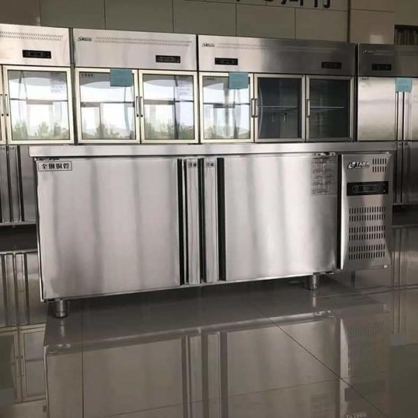 1.5m 1.8m Stainless Steel Pizza Table R134A 1800x800x800mm