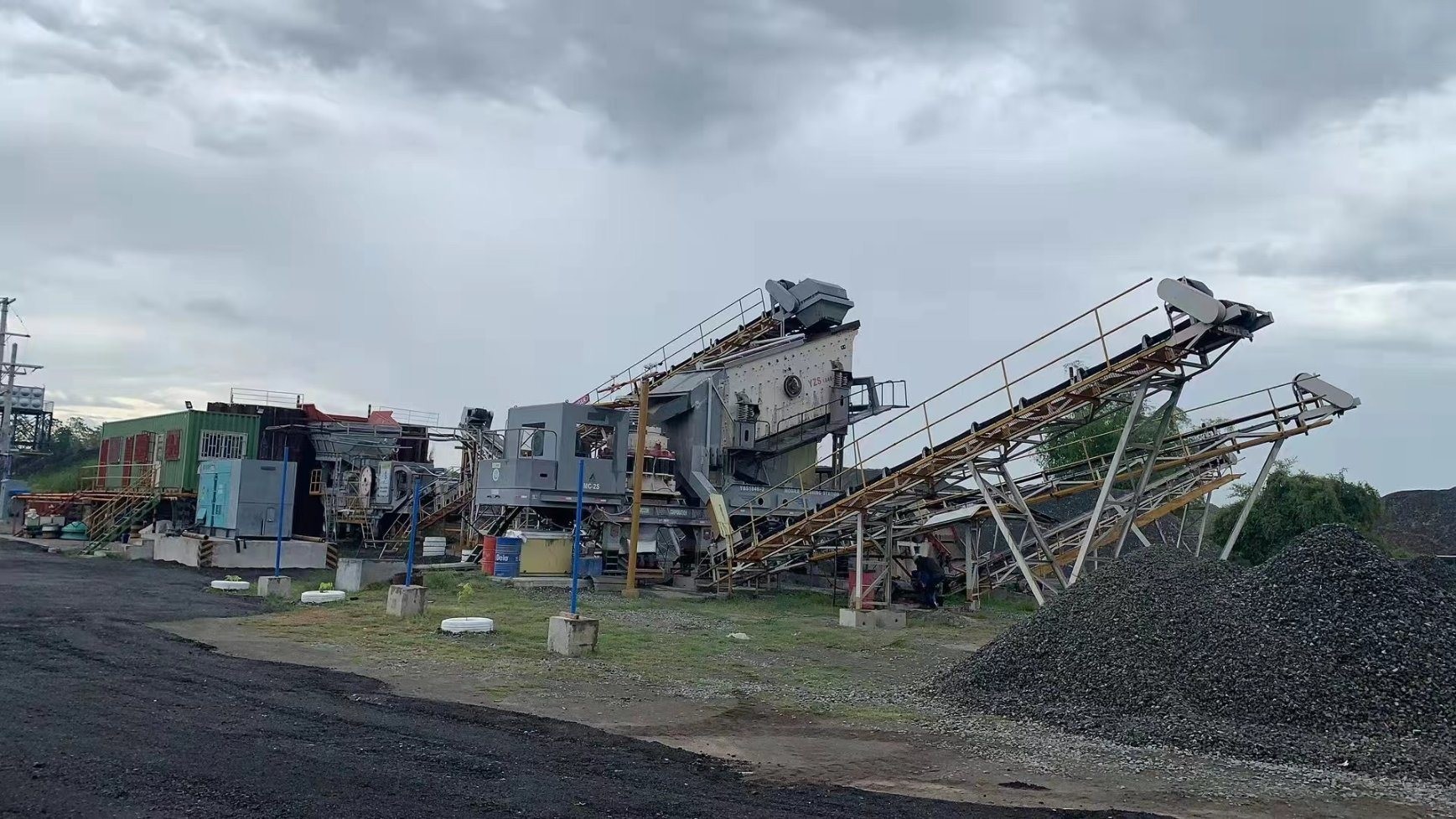 Primary Mobile Jaw Crusher with Belt Conveyor Problems Within 48 Hours After-sales Service