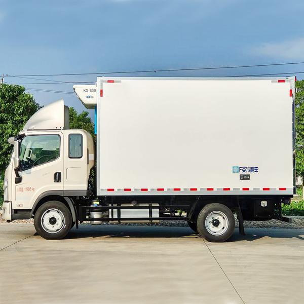 FAW Jiefang 4x2 Refrigerated Truck with Frozen Food Body Manual Transmission Euro 3 Emission Standard