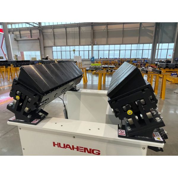 V Shaped Special Fork Load 5000kg Telescopic Fork AGV Telescopic Forks