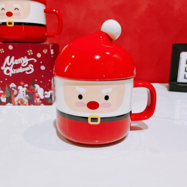 Милые лоснистые керамические кружки Санта подарка годовщины формируют для фестиваля рождества