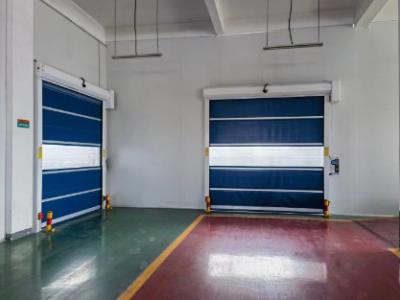 Rolo para cima Industrial Porta rápida Anti deformação Resistência ao rasgo 900N / 800N