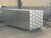 Molds pour murs de soutènement en béton préfabriqués à surface lisse laminés à froid