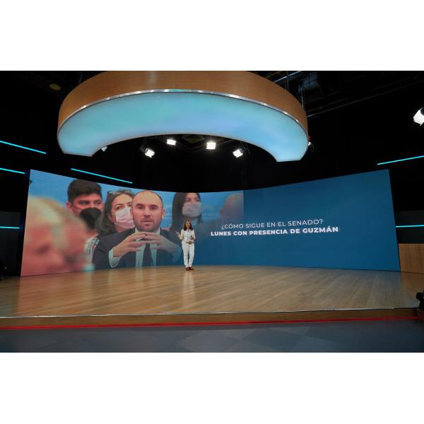 Eye Catching 4500 Nit Rental LED Display Screen With 1920-3840Hz Refresh Rate OEM