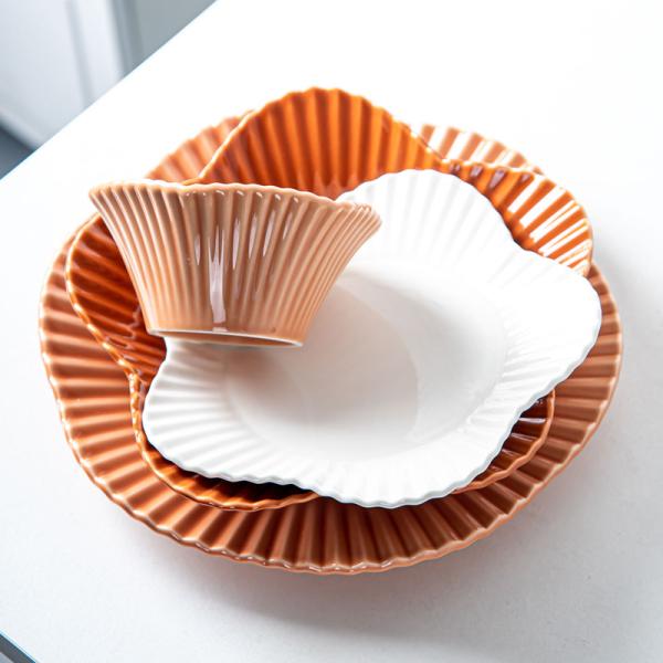 Conception de Noël 16 pièces ensemble de dîner en céramique 24 pièces cadeau durable avec modèle de plante
