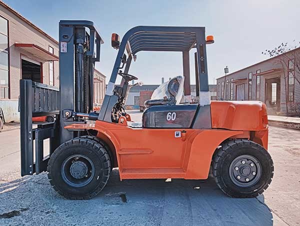 CPCD60 6 Ton Forklift 6000kg Chinese XICHAI Engine Counter Balance Truck
