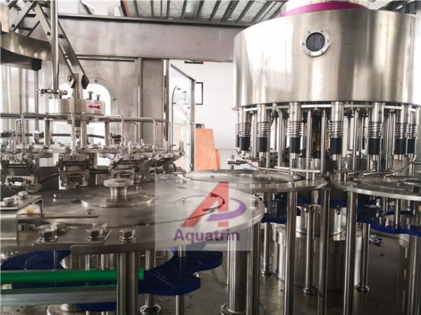 3.0kw 1.8L PET Bottle Packed Machine 2000bph Liquid Beverage Filling Machine