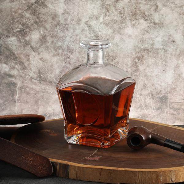 Customized 500ml 750ml Clear Empty Glass Bottle for Gin Whiskey Liquor Brandy Vodka Wine