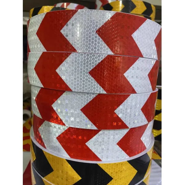 Engineering Grade Super Diamond Grade Reflective PVC Film for Road Signs with PMMA Material