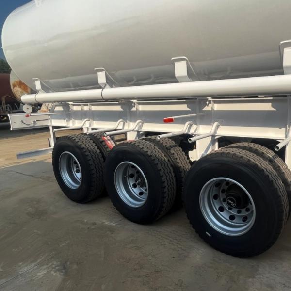 Lightweight 3 Axle Diesel Fuel Tank Trailer , Steel 30 Ton Fuel Tanker Semi Trailer For Sale