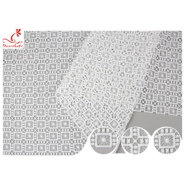 Ткань шнурка Польши вышитая гипюром флористическая с расстворимым в воде поли азо шелка молока свободно