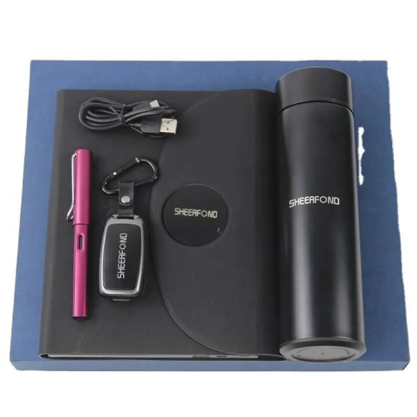 Изготовленный на заказ набор ключевой цепи ручки кружки Thermos тетради банка силы PU A5 кожаный