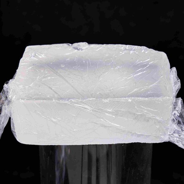 Z520 Hard SIS Hot Melt Pressure Sensitive Adhesive for Product Assembly, Excellent High Temperature Resistance