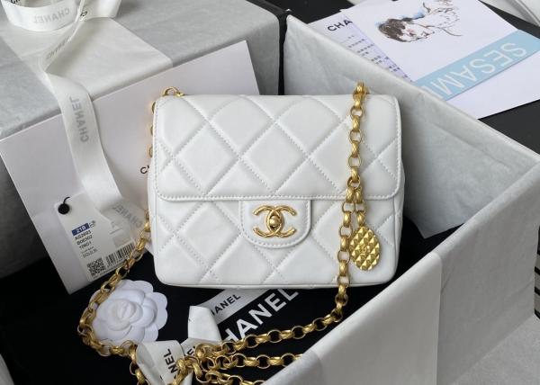 Carved Retro Square Fat Chain Bag Real Sheepskin Chain Shoulder Bag