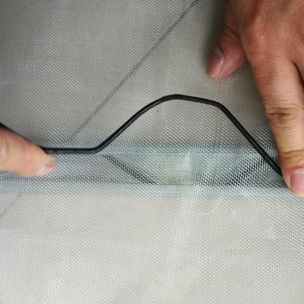 Galvanized Steel Greenhouse Wiggle Wire Channel 1mm Thickness For Netting Fixing