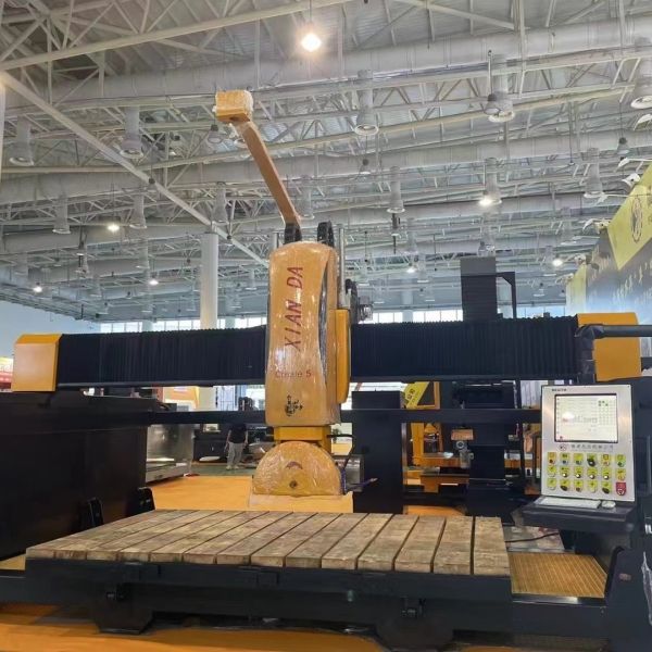 5 Axis CNC Bridge Saw Stone Cutting Machine Tile Cutter High-Accuracy 32KW 120MM Cutting Thickness Gearbox Bearing