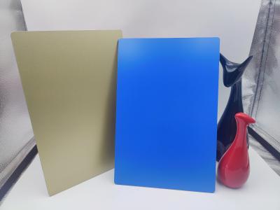 Resistente a chamas 4,0 mm Espessura PE Painel de alumínio composto de superfície brilhante cor