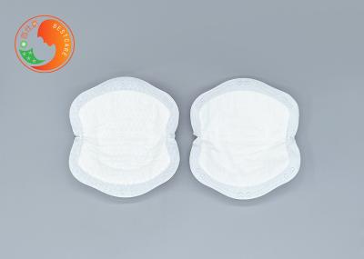 Des coussins jetables respirants pour l'allaitement maternel