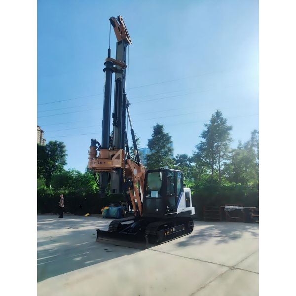 Mini Piling Rig with 45 KNm Rotary Head Output Torque 16 M Drilling Depth and 5° Lateral Tilt Angle