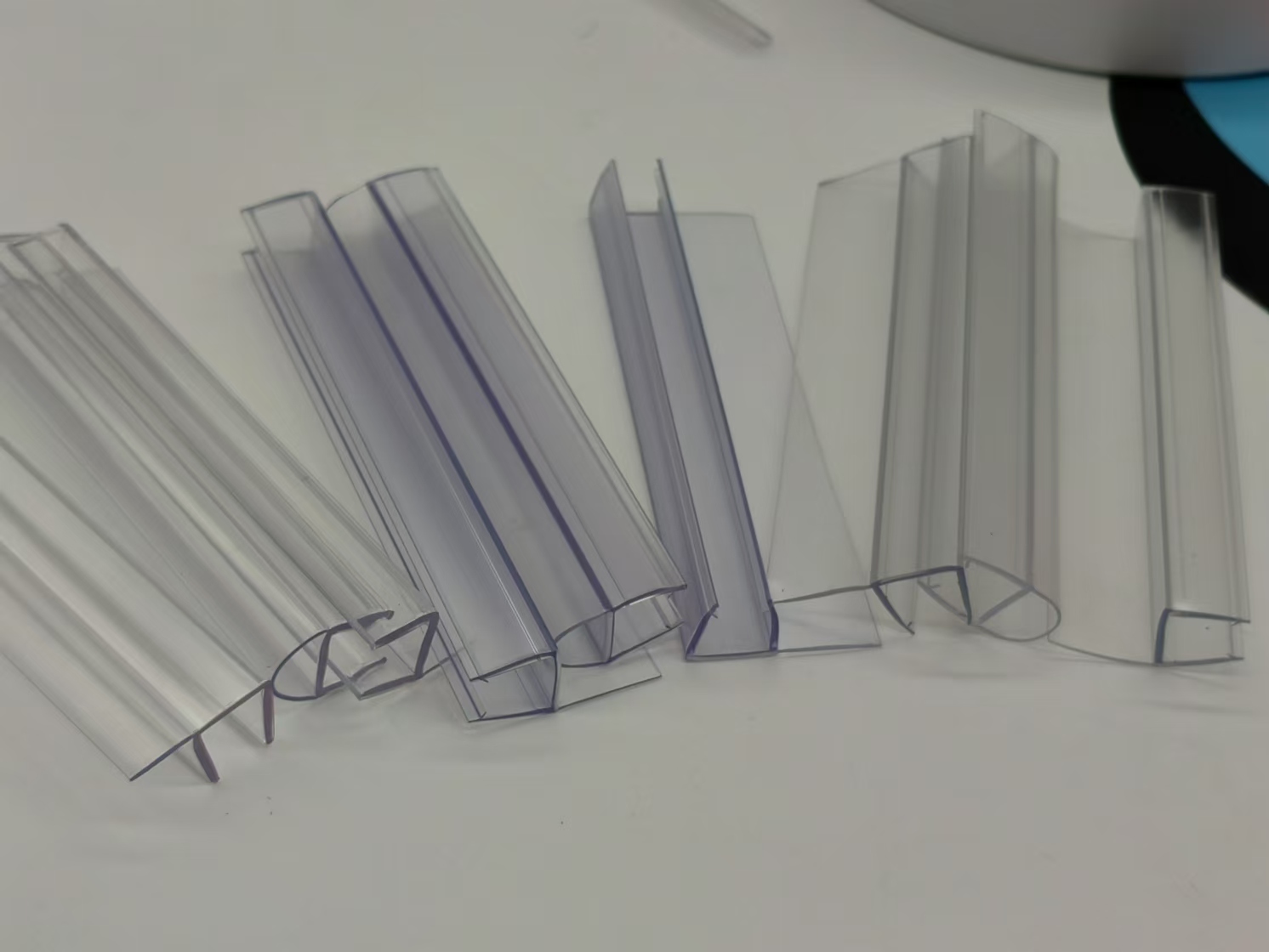 Modern Design Polycarbonate Sheet Connector H U Profile Accessories Made of PC Plastic Outdoor Door Application 1-Year Warranty