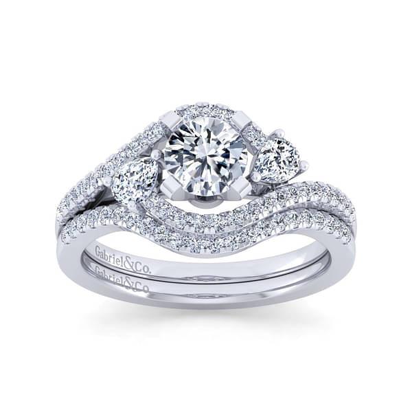 Round Gemstone Shape Lab Created Diamond Rings OEM ODM