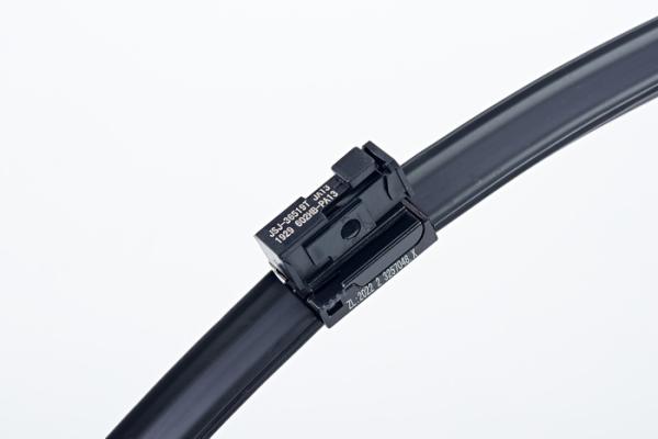 Upgrade Your Vehicle with Best Windshield Wipers All-weather Performance and Simple And Fast Installation And Removal