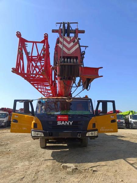 15 ans de service Réduction directe sur la grue de camion usée de 75 t avec 4 arbres