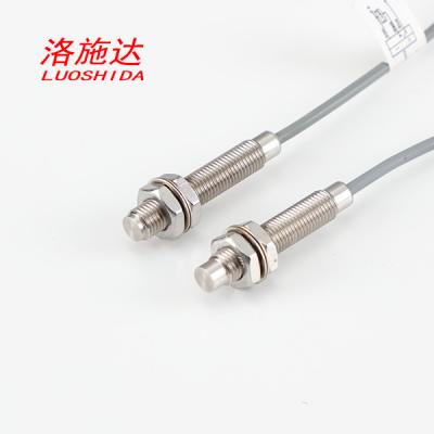 Da cara de aço inoxidável impermeável do metal do fio M8 da C.C. 3 interruptor indutivo cilíndrico do sensor de proximidade