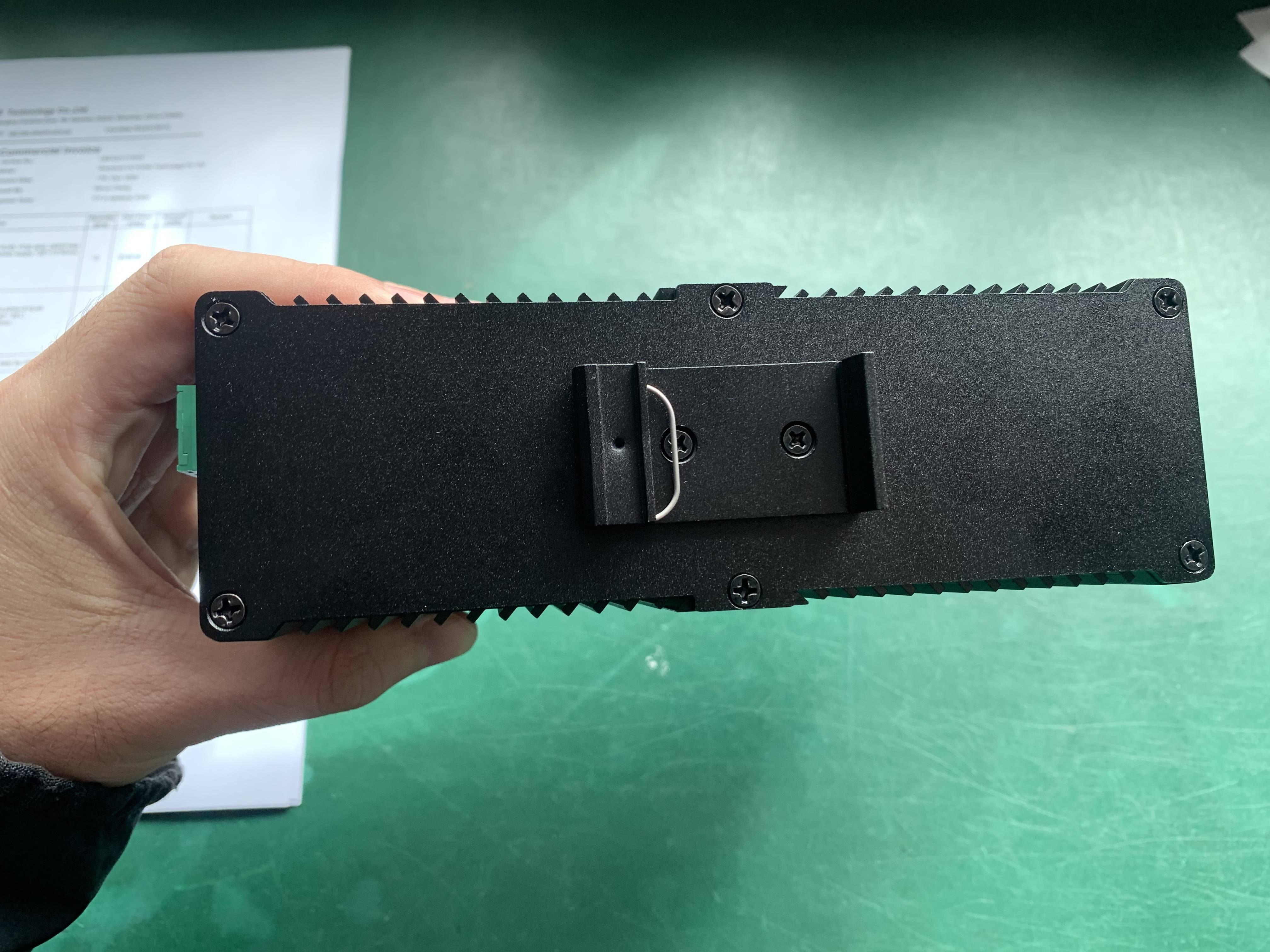8 гаван 802.3bt PoE++ SFP управляли переключателем 1G/2.5G POE Af/At/Bt уступчивым