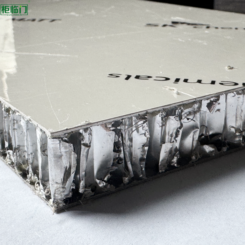 Lightweight Modern Stainless Steel Composite Panel Withstands Extreme Weather Conditions