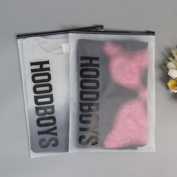 Zhihe Custom Printing Biodegradable Eco-Friendly Black Poly Bag Frosted Plastic Packaging for Shoes & Garments for Hot Stamping