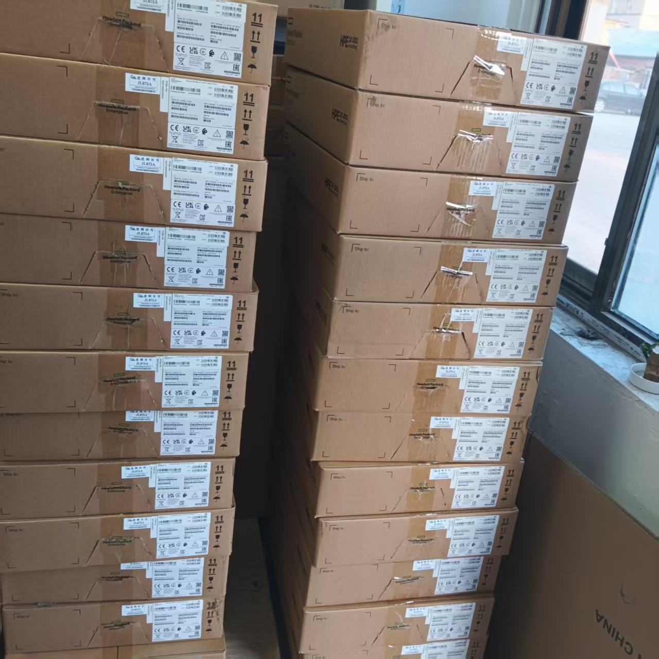 JL256A HPE Aruba Networking 2930F Switch Series HPE Aruba Networking 2930F 48G PoE+ 4SFP+ Switch