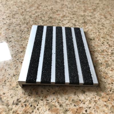 Skid Resistance Aluminum Tile Trim Power Coating PVC Metal Tile Trim